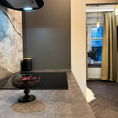 Central, Modern & Chic Gem, Near Park! 10min To Old Town, Trumski 아파트 브로츠와프