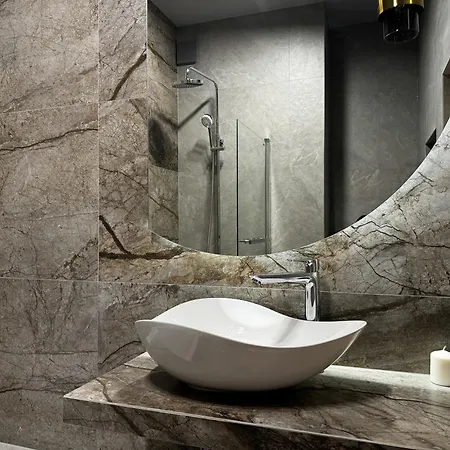 아파트 Central, Modern & Chic Gem, Near Park! 10min To Old Town, Trumski