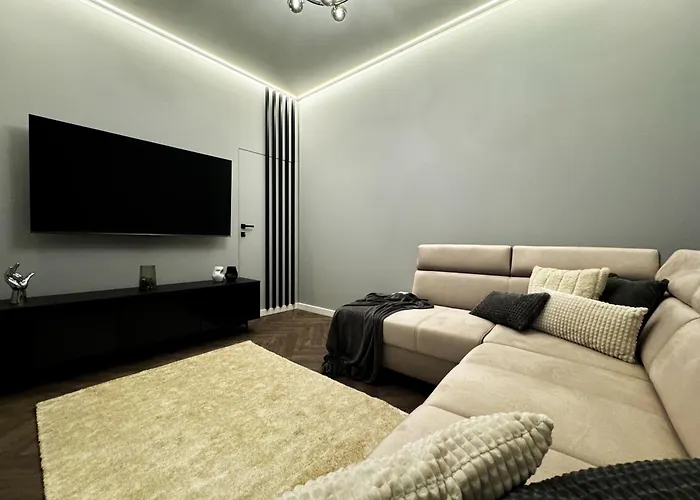 Central, Modern & Chic Gem, Near Park! 10min To Old Town, Trumski Apartamento *