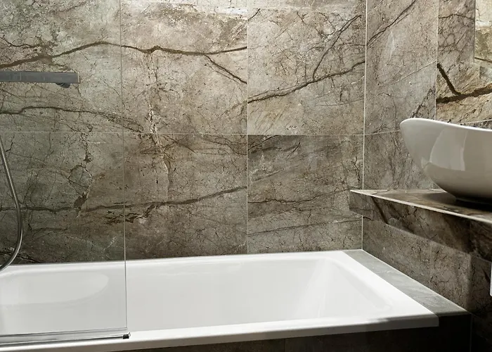 Central, Modern & Chic Gem, Near Park! 10min To Old Town, Trumski * Breslavia