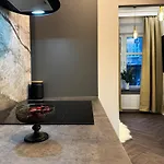 Central, Modern & Chic Gem, Near Park! 10min To Old Town, Trumski Apartamento Breslavia
