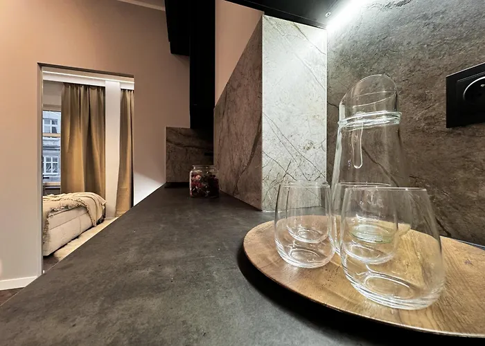 Central, Modern & Chic Gem, Near Park! 10min To Old Town, Trumski Appartement Wrocław